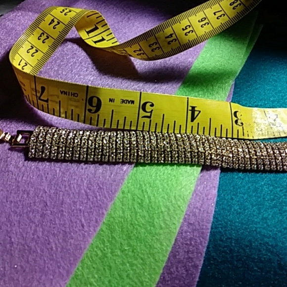 SOLD Bling bracelet new never worn 7 in long - Picture 3 of 5